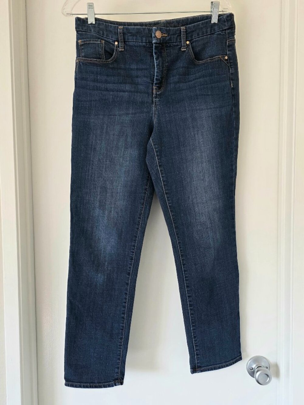 Chico's SO SLIMMING Girlfriend Ankle Jeans Women Size 1 Medium Stretch Mid Blue